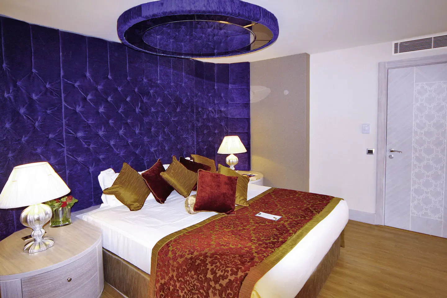 Royal Alhambra Palace ROOM_EXAMPLE