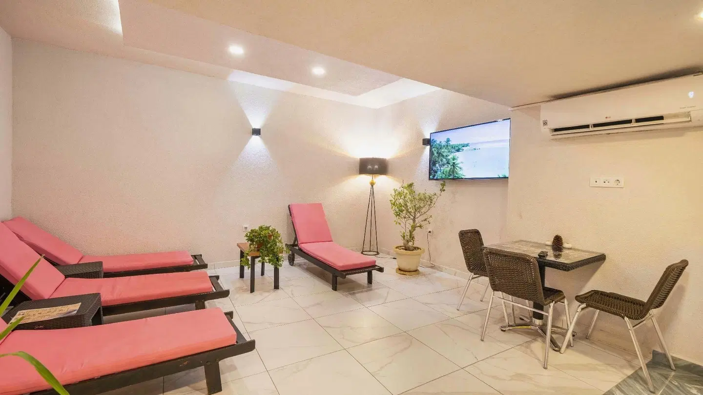 Mogons Exclusive LOUNGE_LOBBY