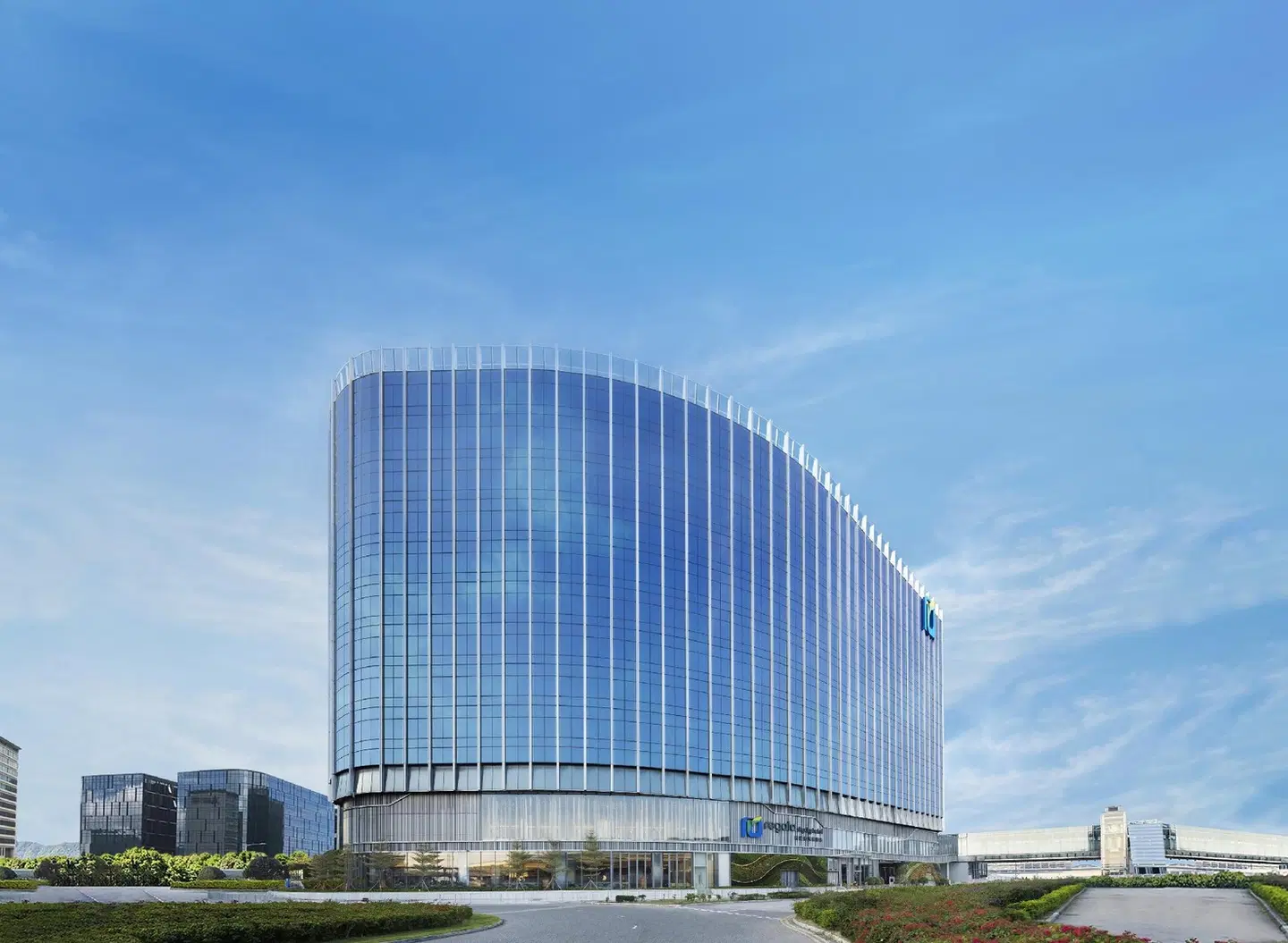 Regala Skycity Hotel EXTERIOR