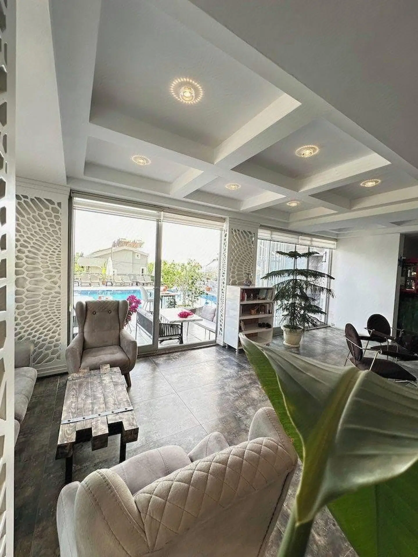 Mogons Exclusive LOUNGE_LOBBY