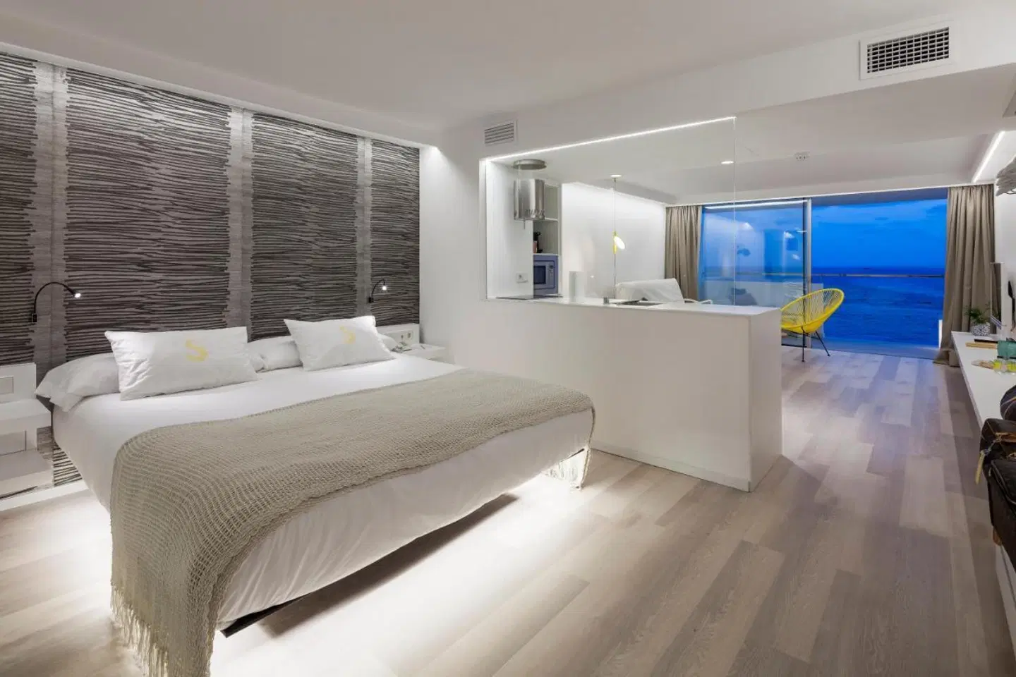 Sud Ibiza Suites ROOM_EXAMPLE