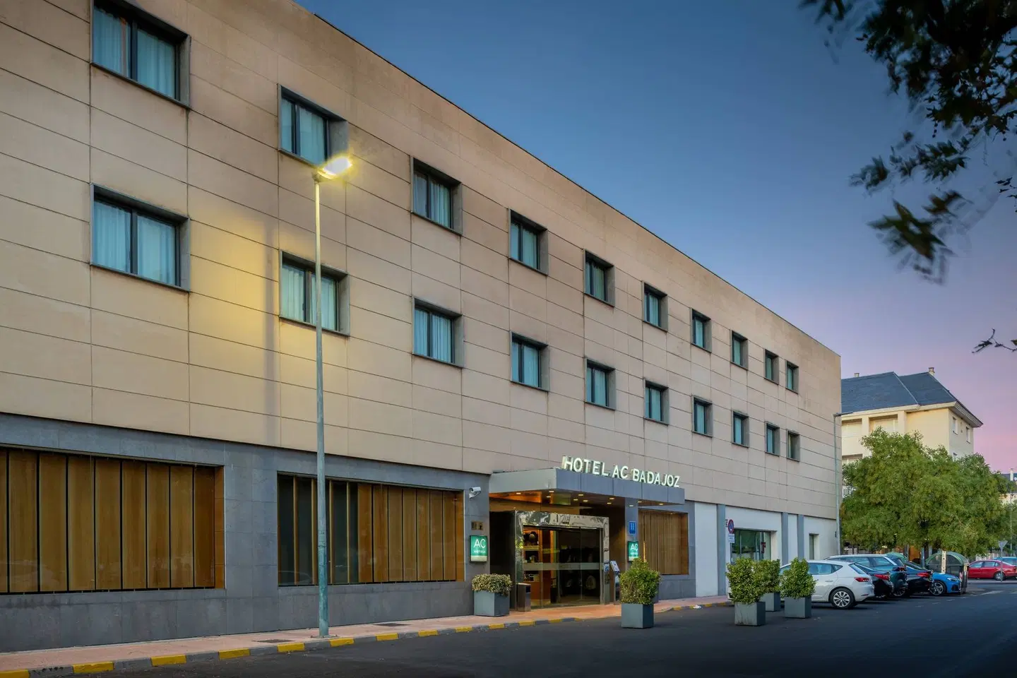 AC Hotel by Marriott Badajoz EXTERIOR