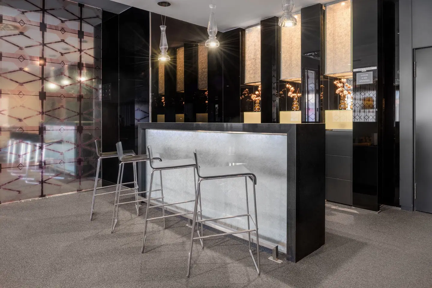 AC Hotel by Marriott Elda Bar