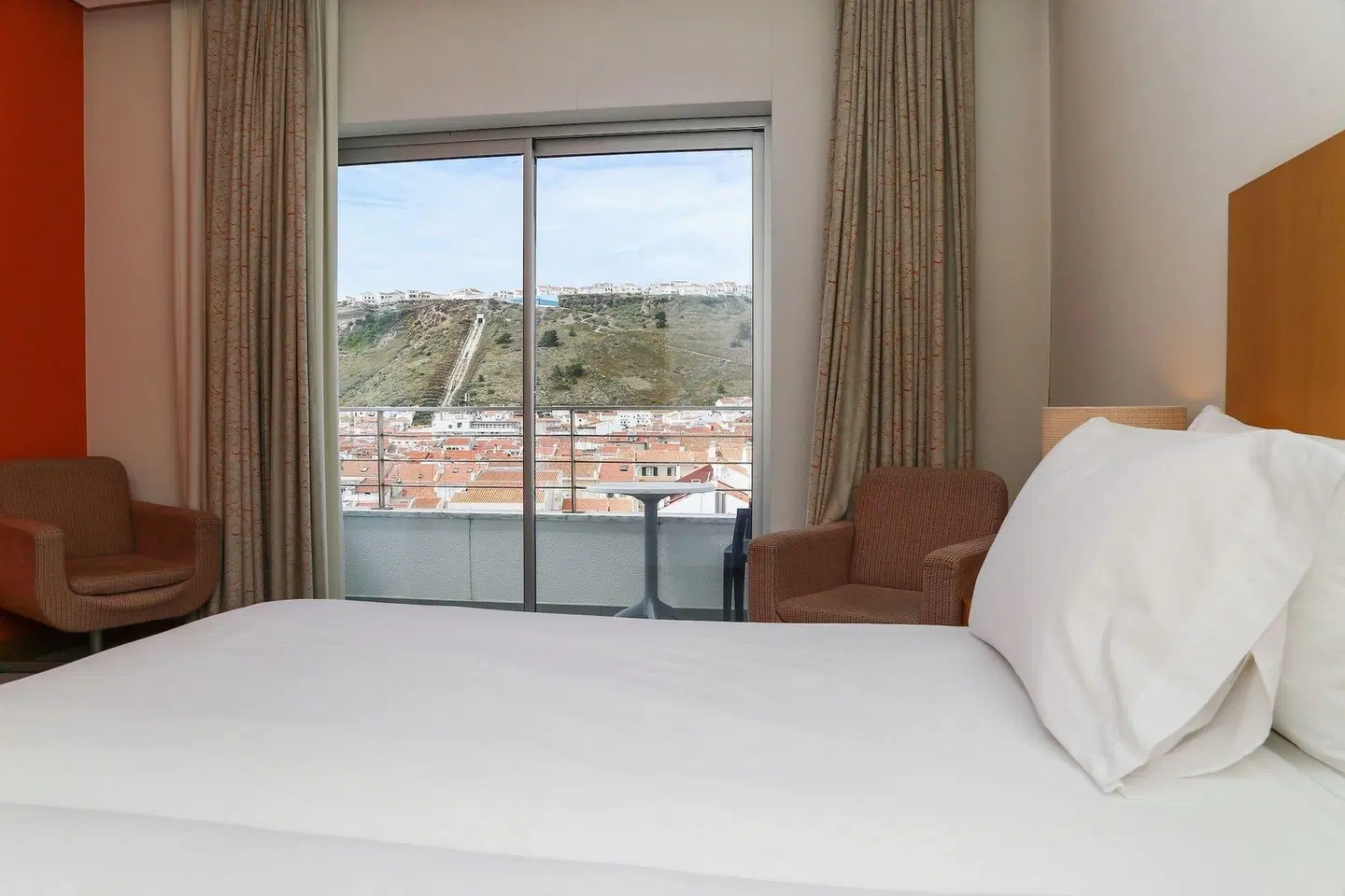 Praia ROOM_EXAMPLE