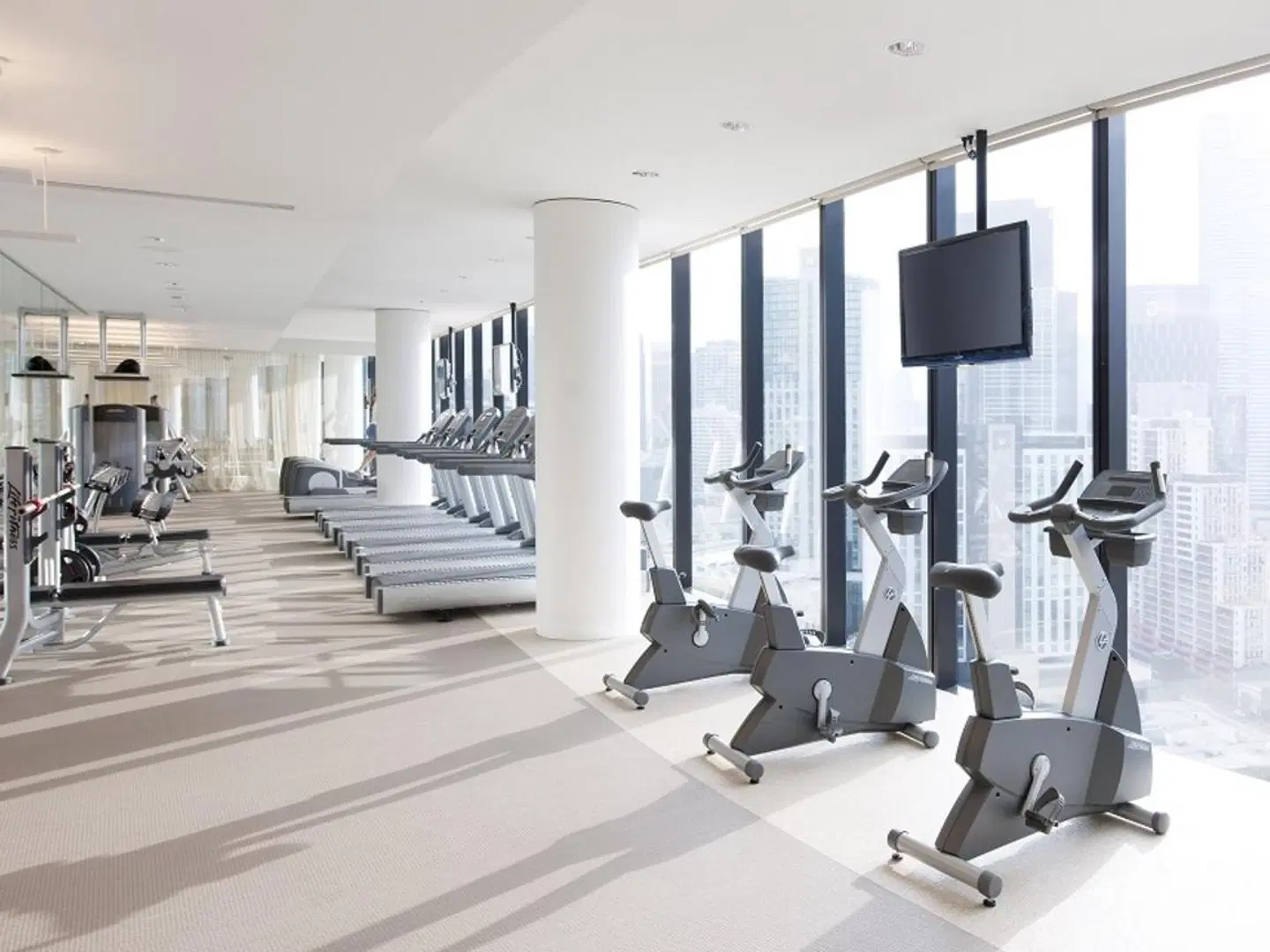 Crown Metropol Melbourne SPORTS_AND_LEISURE