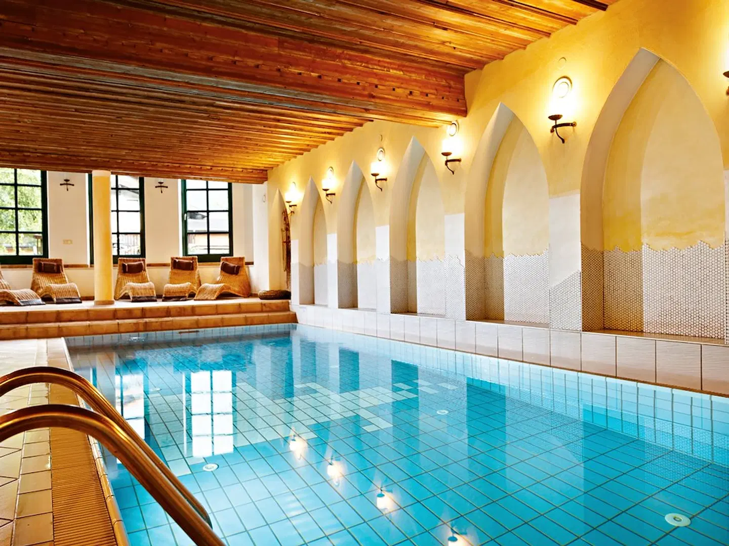 Unterbrunn Hallenbad