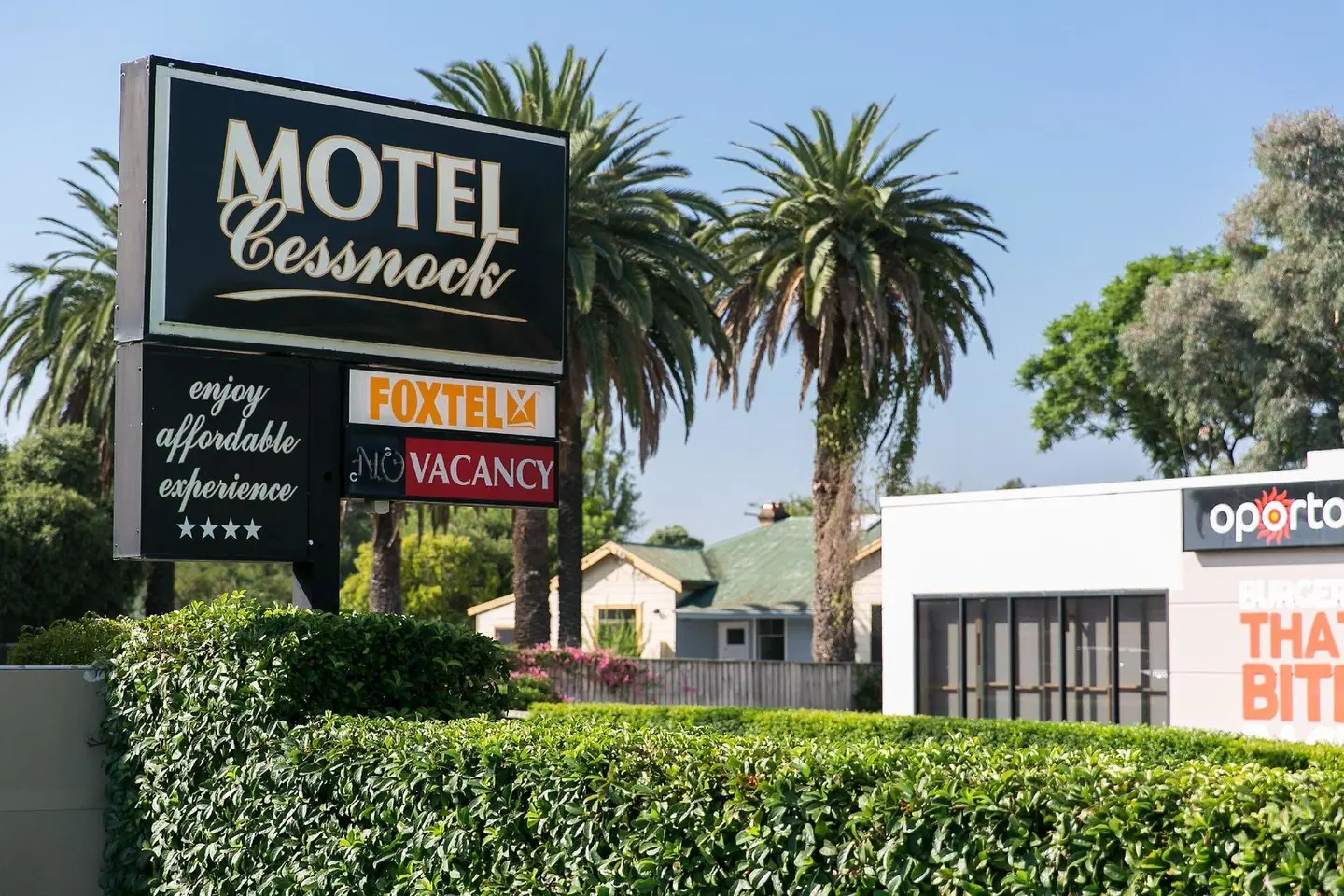 Cessnock Motel EXTERIOR
