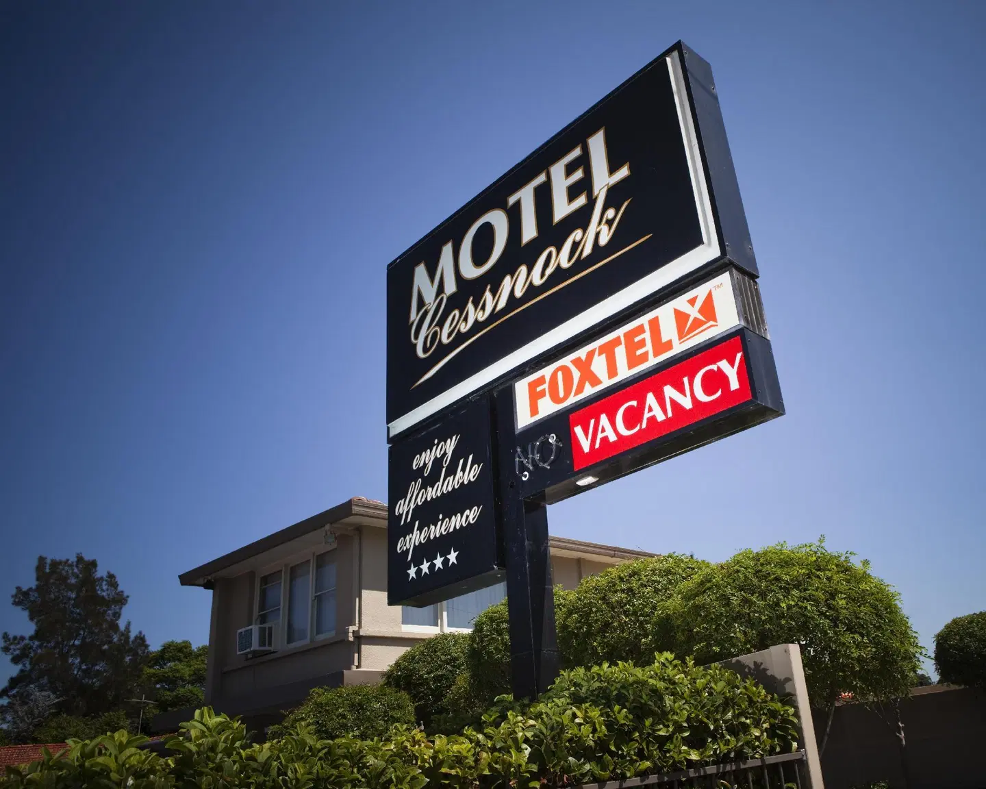 Cessnock Motel EXTERIOR