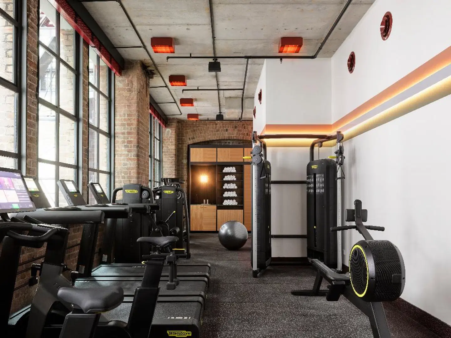 Ace Hotel Sydney SPORTS_AND_LEISURE