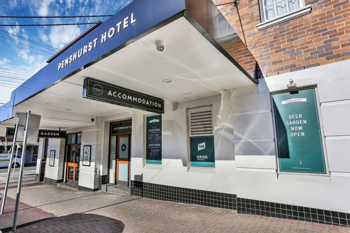 Penshurst Hotel EXTERIOR