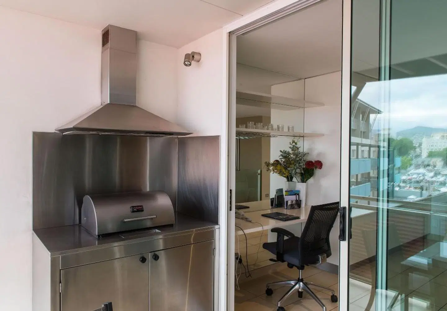 Sullivans Cove Apartments ROOM_EXAMPLE