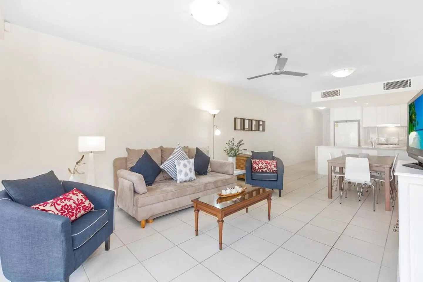 Drift Apartments - Tweed Coast Holidays ® ROOM_EXAMPLE