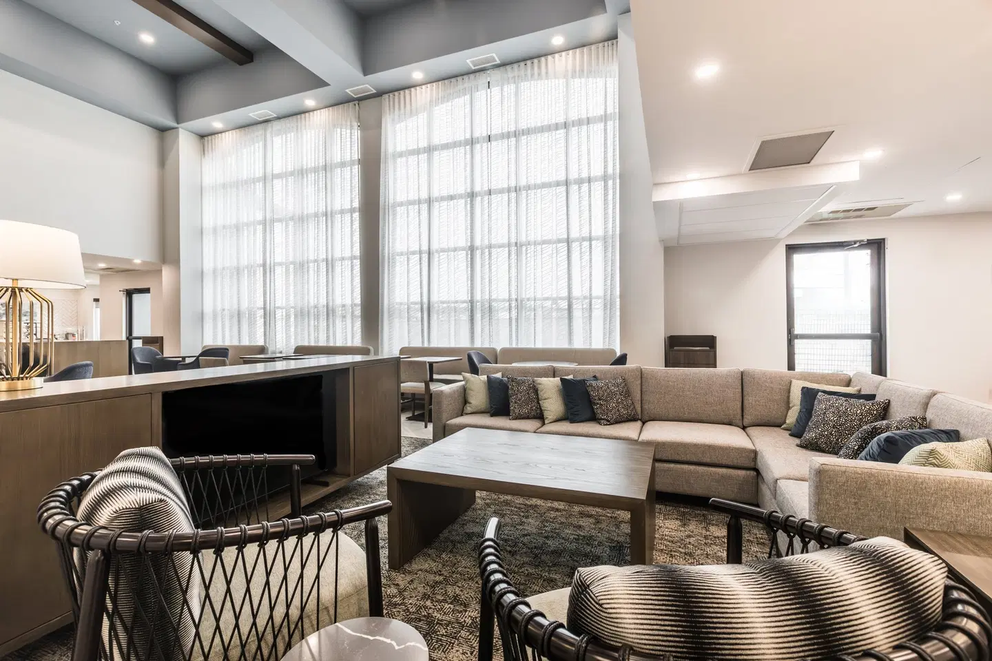 Staybridge Suites Dawson Creek by IHG LOUNGE_LOBBY