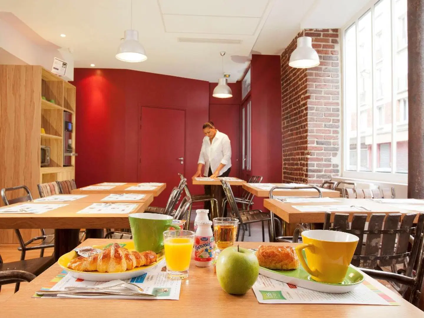 ibis Styles Paris Montmartre North Restaurant