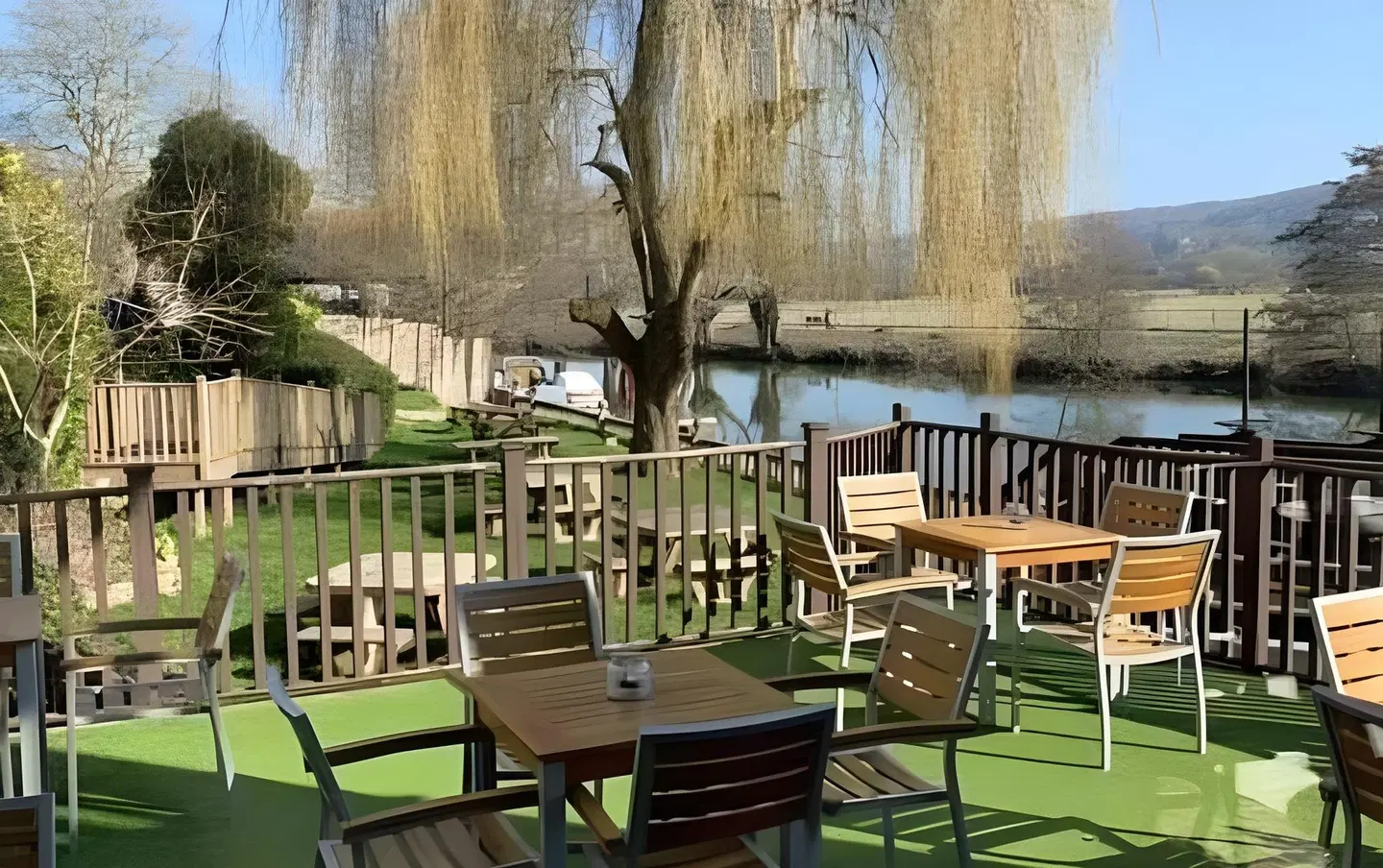 Old Mill Hotel & Lodge Terrasse