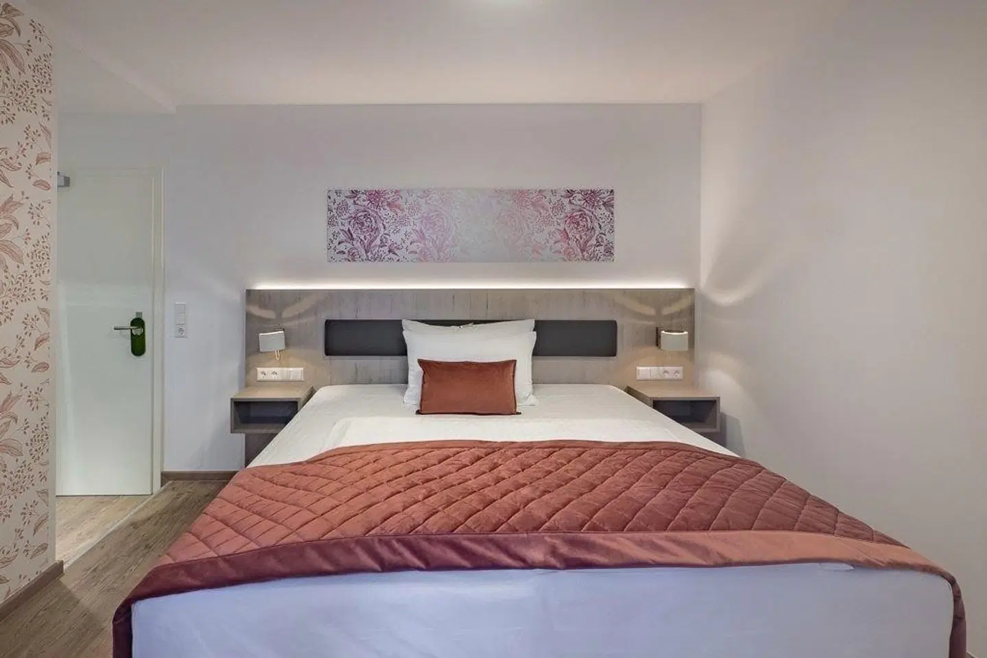 Hotel Rose Baden-Baden ROOM_EXAMPLE