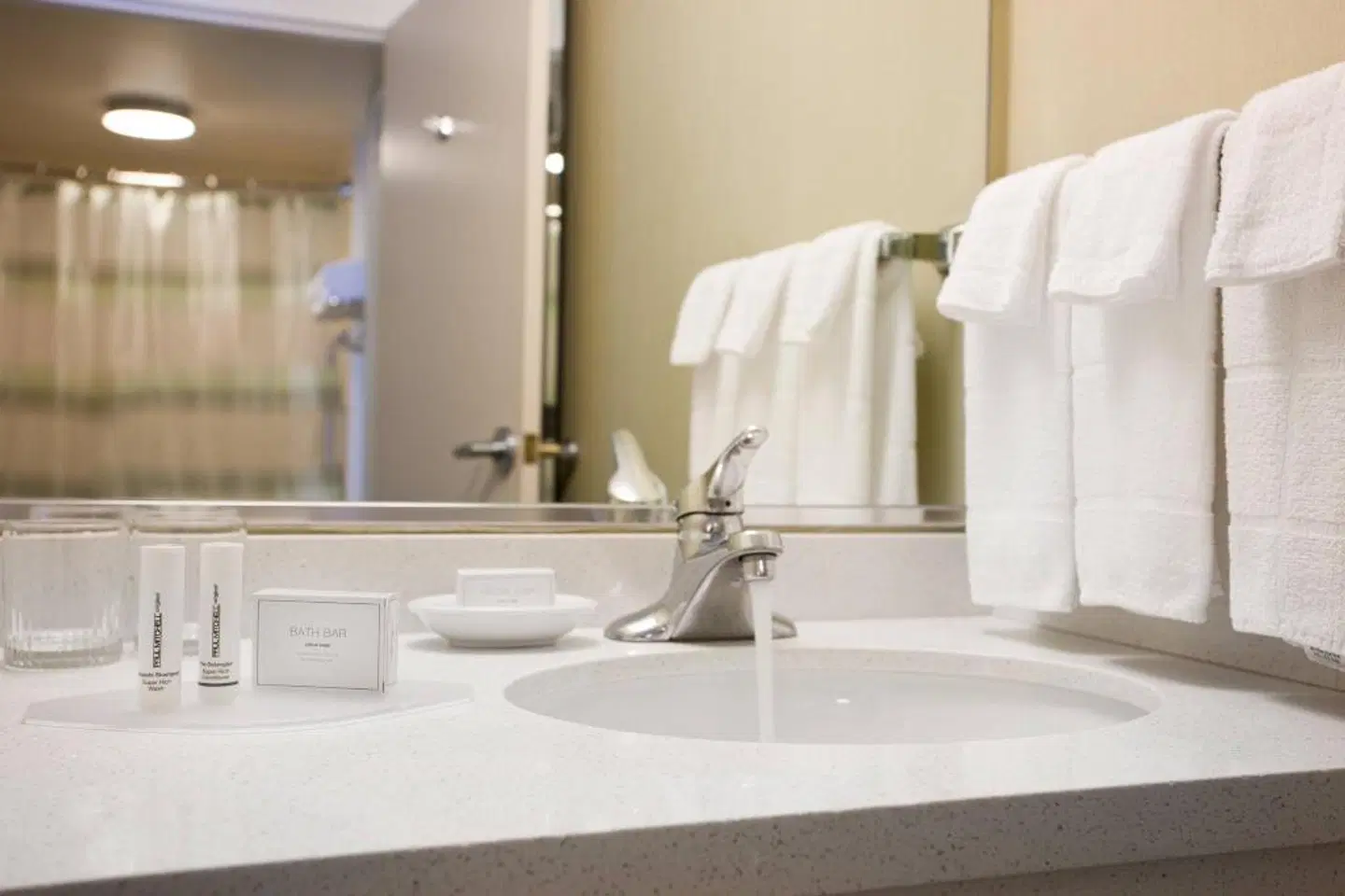 SpringHill Suites by Marriott Los Angeles LAX/Manhattan Beach Badezimmer