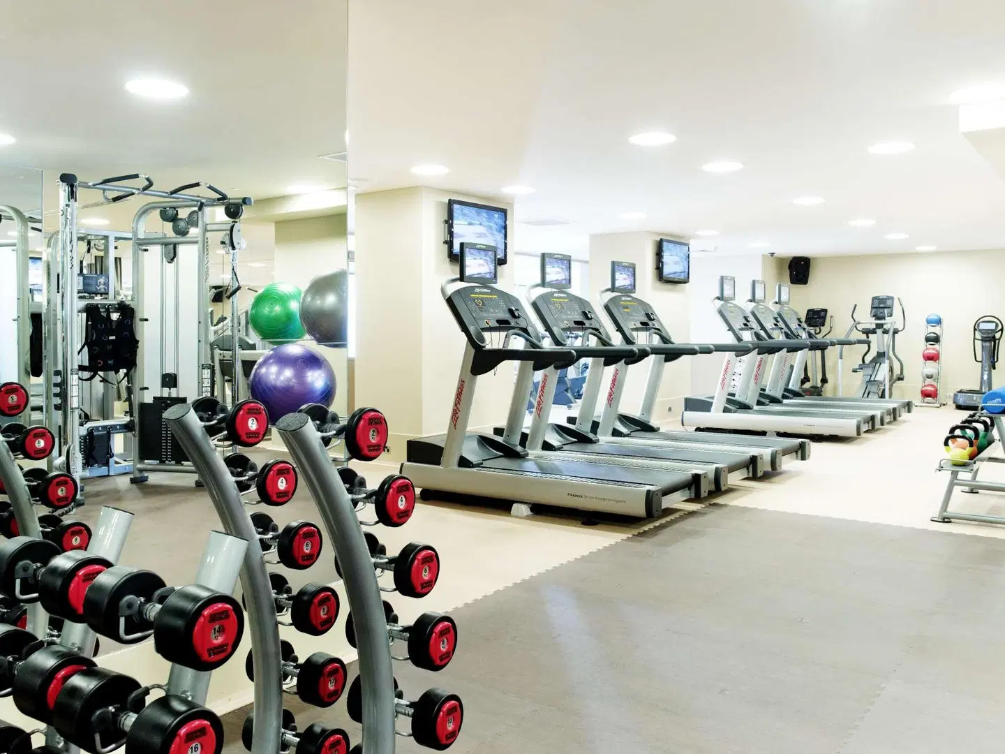 Crown Metropol Perth SPORTS_AND_LEISURE