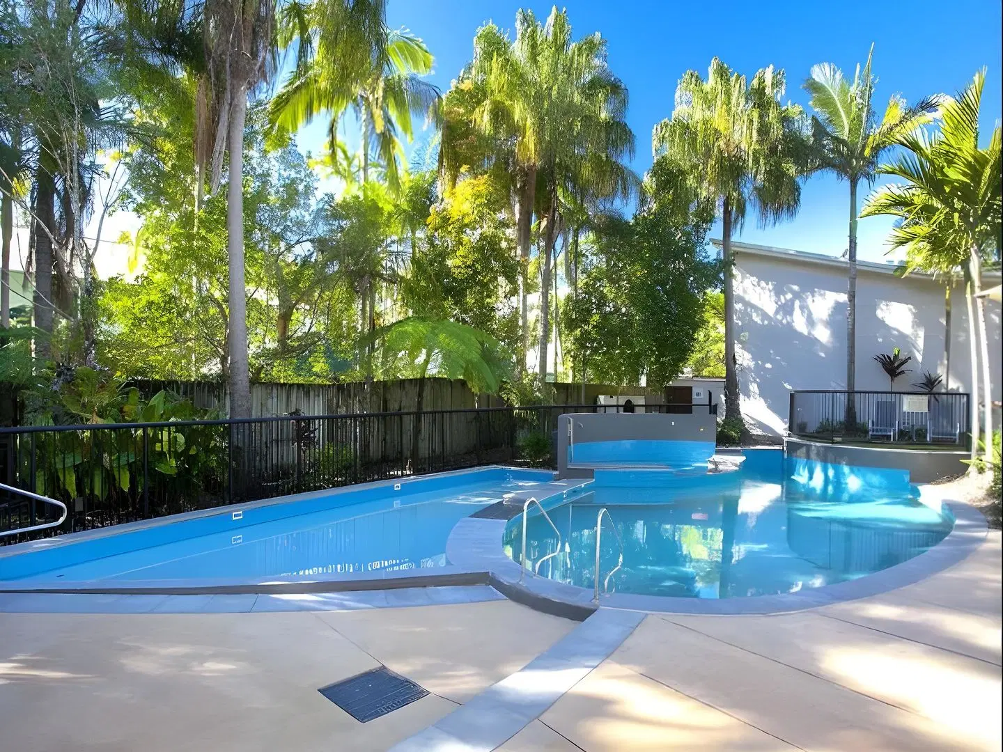 Verano Resort Noosa OUTDOOR_POOL