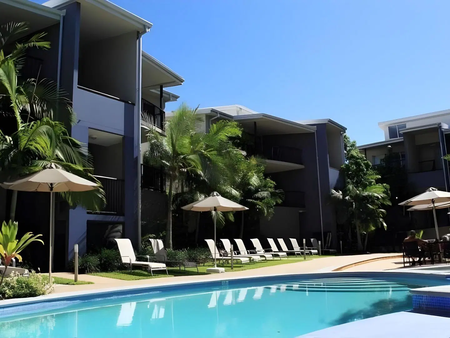 Verano Resort Noosa OUTDOOR_POOL