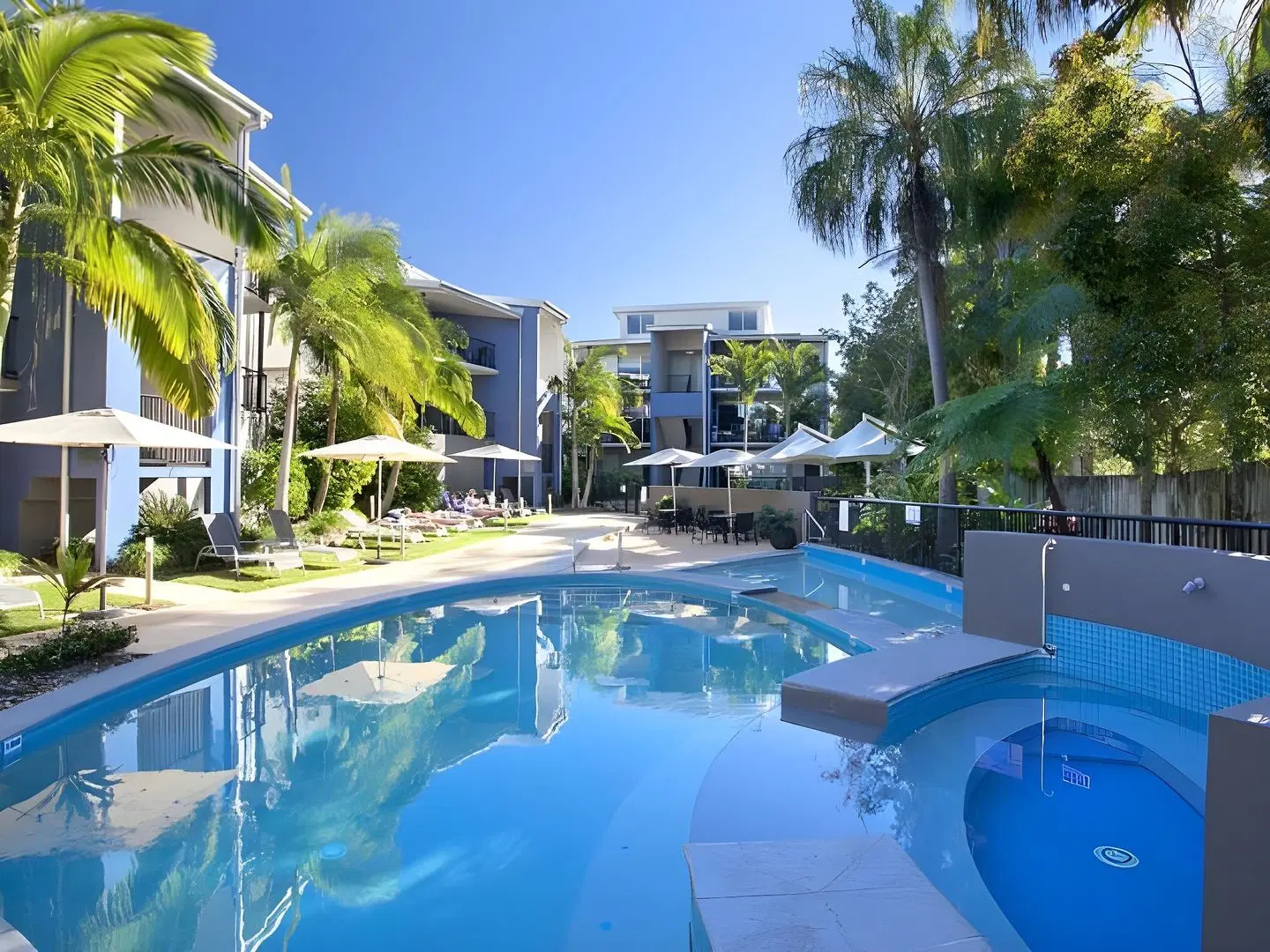 Verano Resort Noosa OUTDOOR_POOL