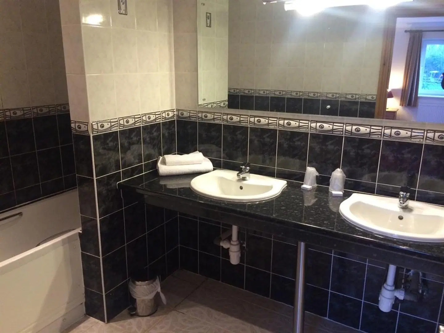 Hunters Lodge Inn Badezimmer