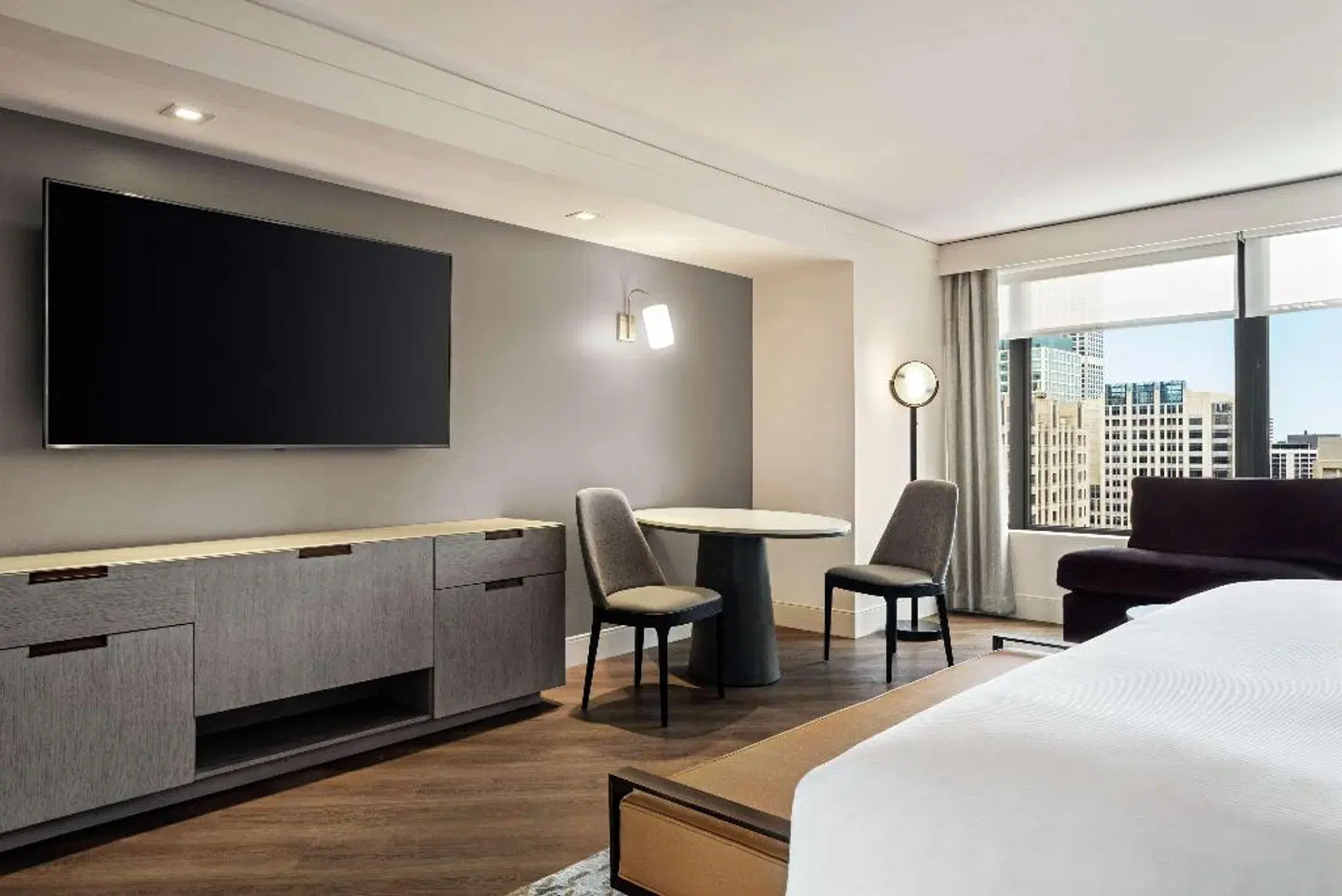 Hilton Grand Vacations Club Chicago Magnificent Mile ROOM_EXAMPLE