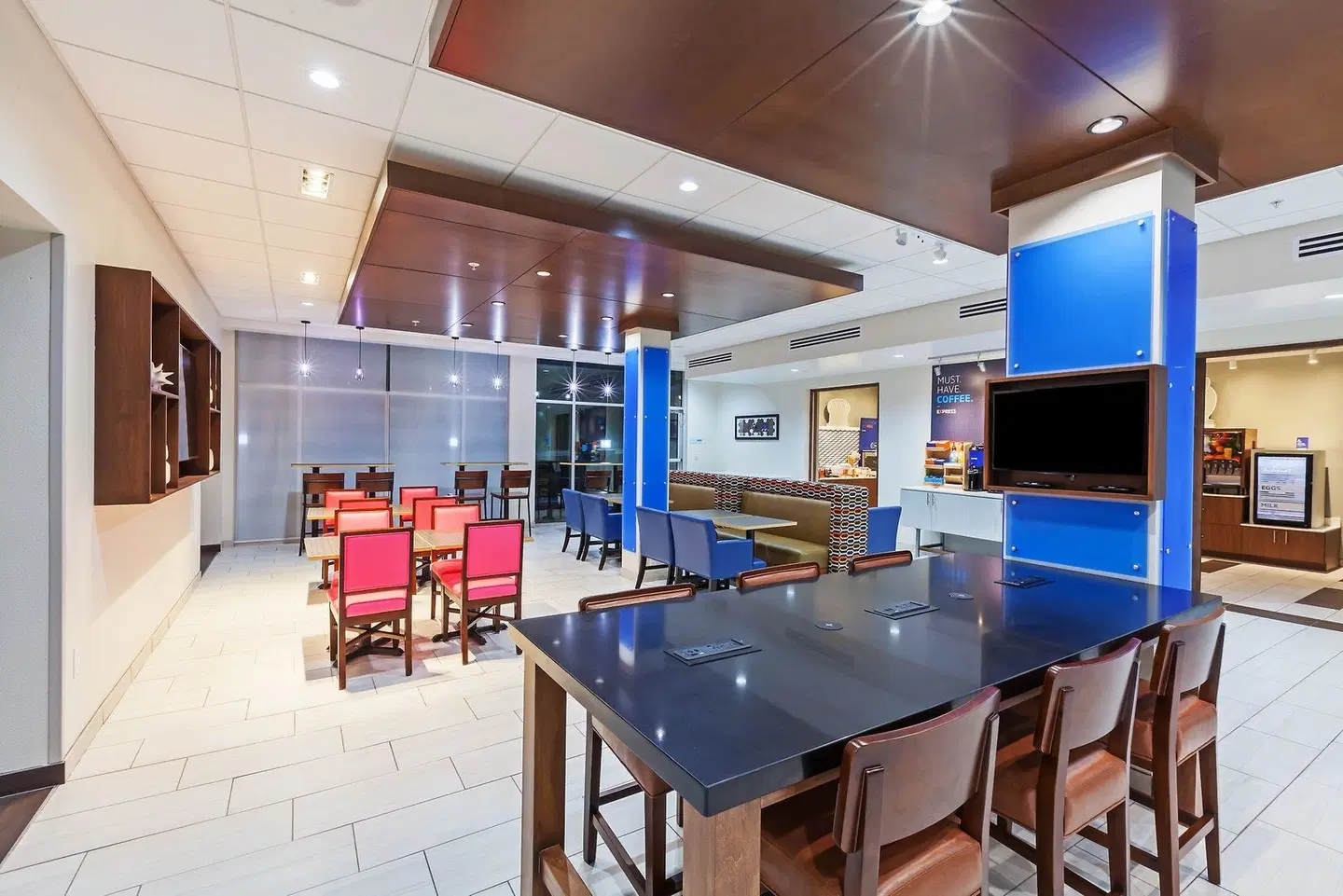 Holiday Inn Express & Suites Tulsa South - Woodland Hills by IHG LOUNGE_LOBBY
