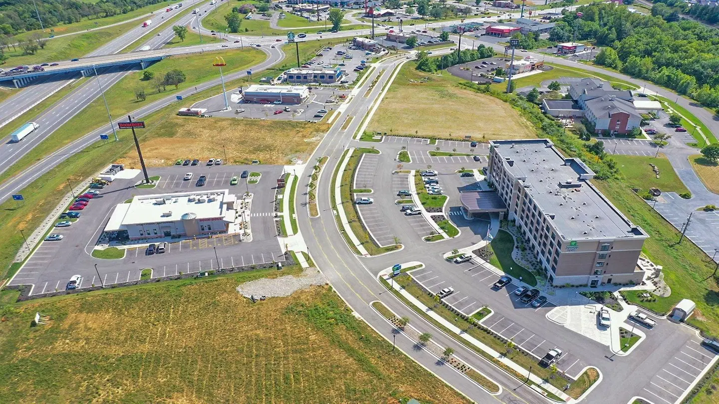 Holiday Inn Express & Suites - Elizabethtown North by IHG EXTERIOR