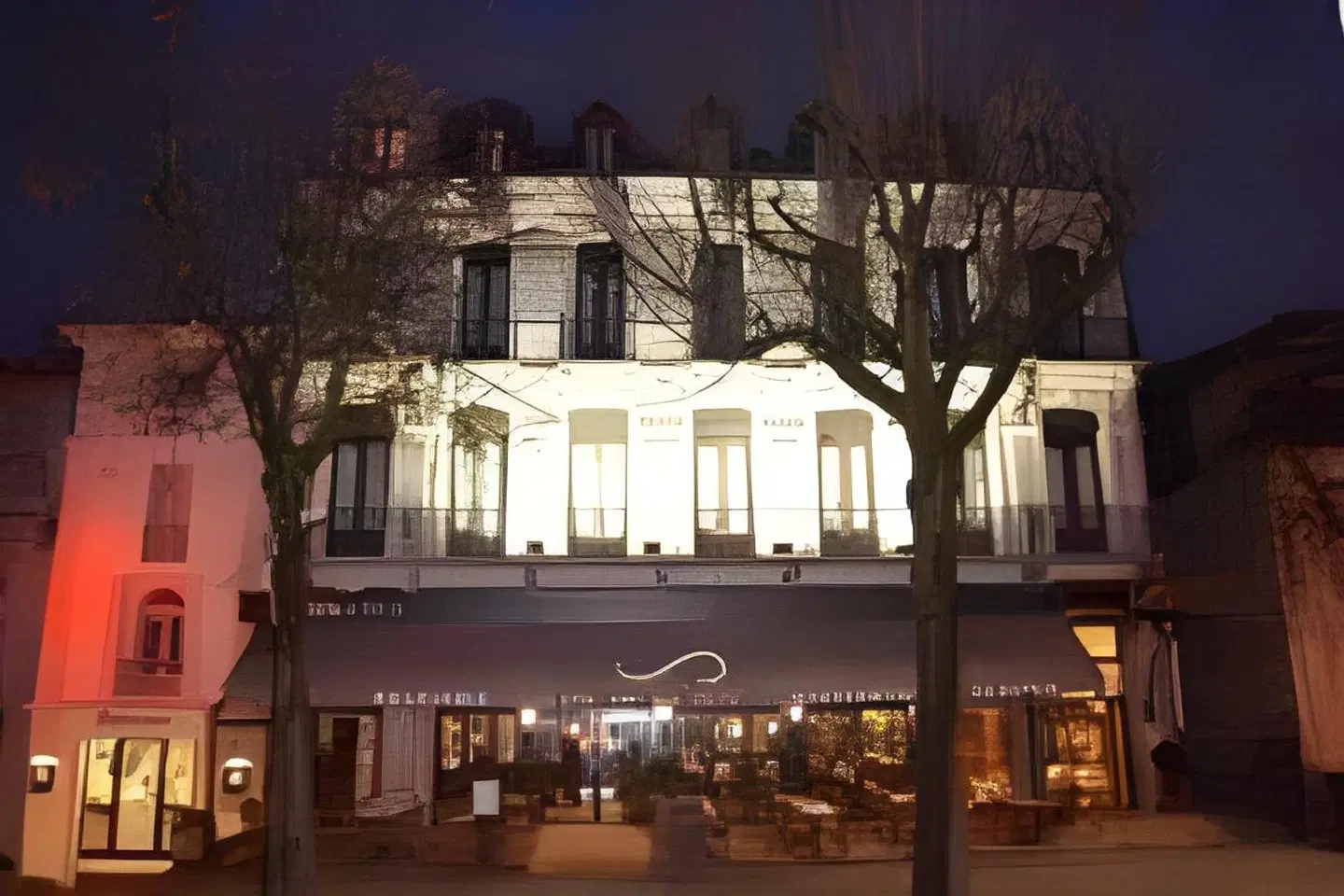 Alti Hôtel EXTERIOR