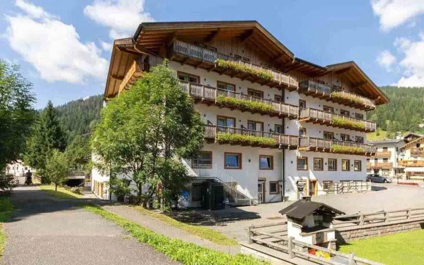 Park Hotel Avisio EXTERIOR