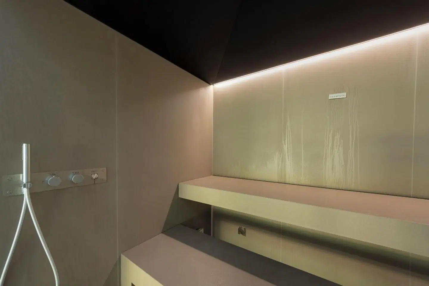 Alm Hotel Badezimmer