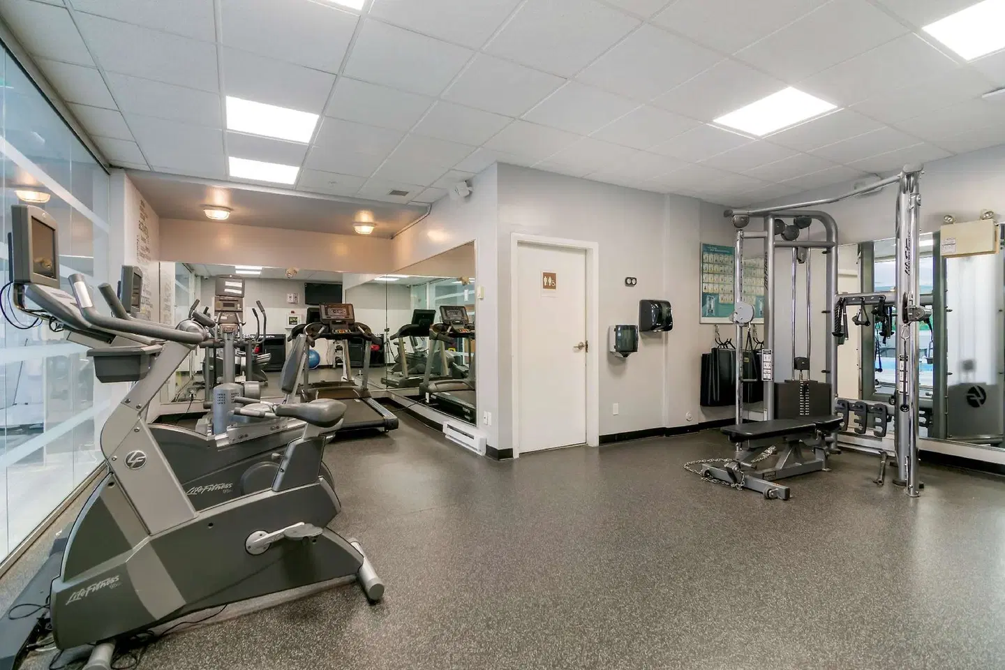 Best Western Premier Aberdeen Kamloops SPORTS_AND_LEISURE