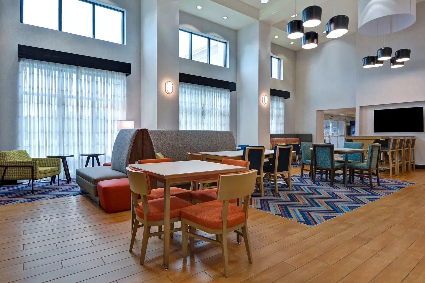 Hampton Inn & Suites Clearwater/St. Petersburg-Ulmerton Road, FL LOUNGE_LOBBY