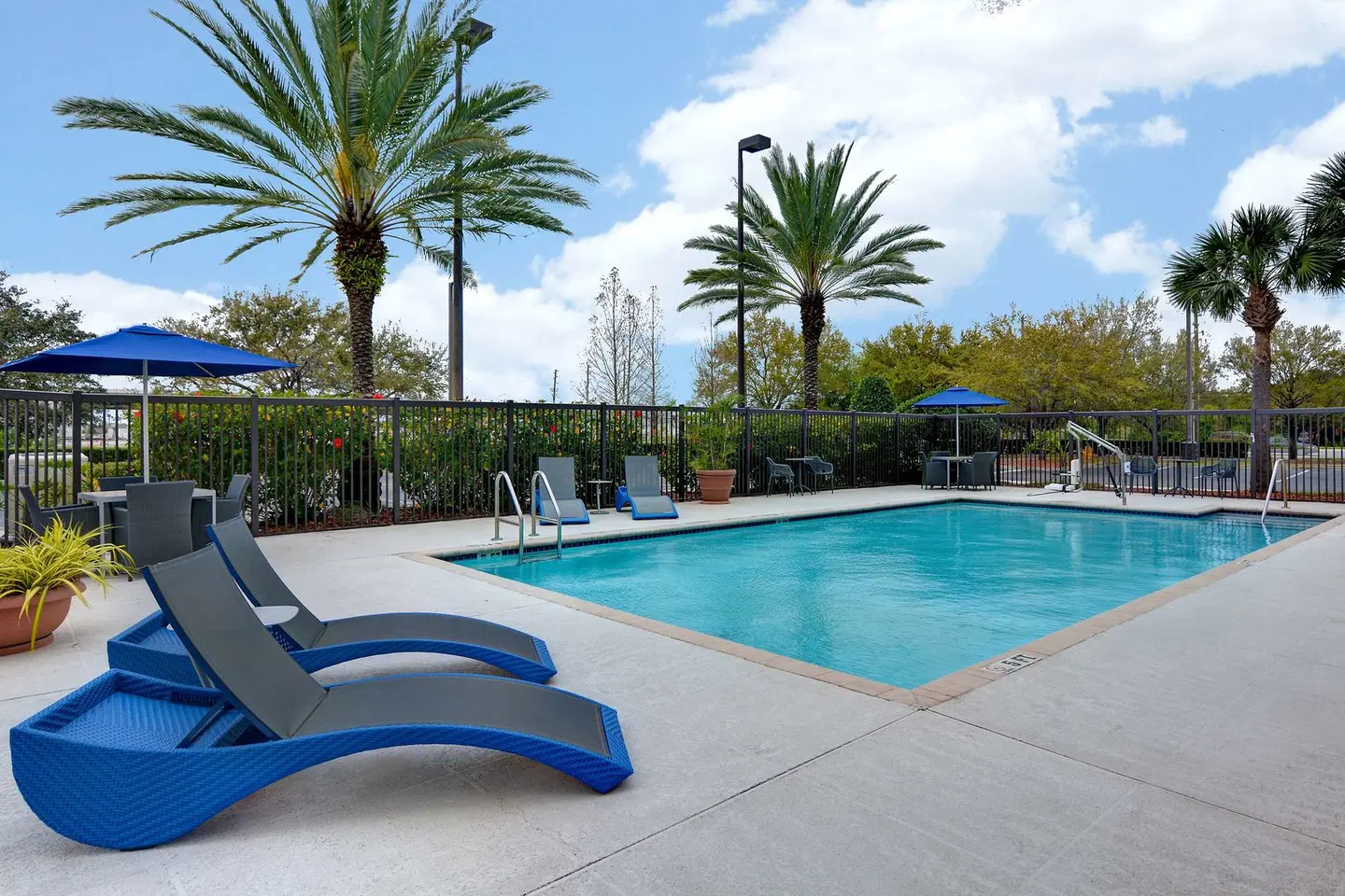 Hampton Inn & Suites Clearwater/St. Petersburg-Ulmerton Road, FL OUTDOOR_POOL