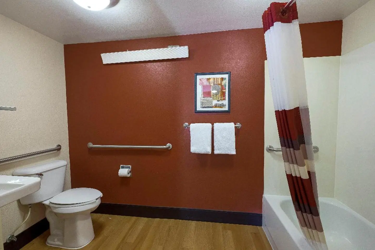 Red Roof Inn Salem Badezimmer