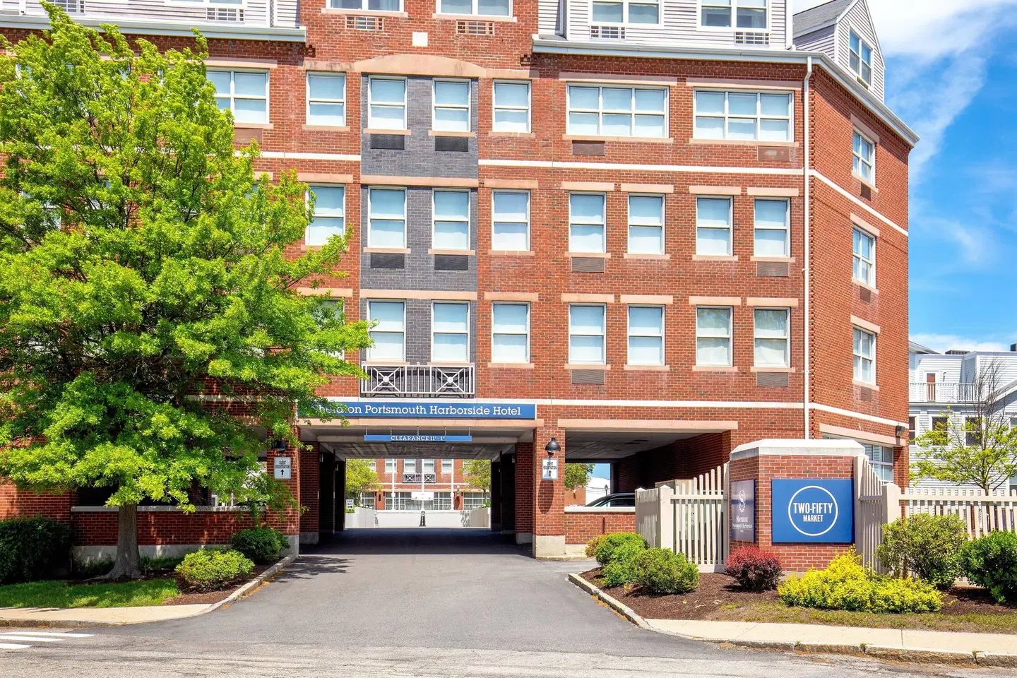 Sheraton Portsmouth Harborside Hotel EXTERIOR