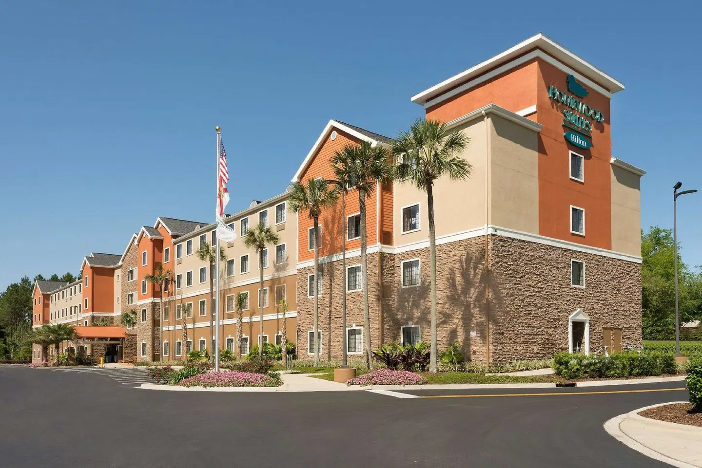 Homewood Suites by Hilton Jacksonville Deerwood Park EXTERIOR