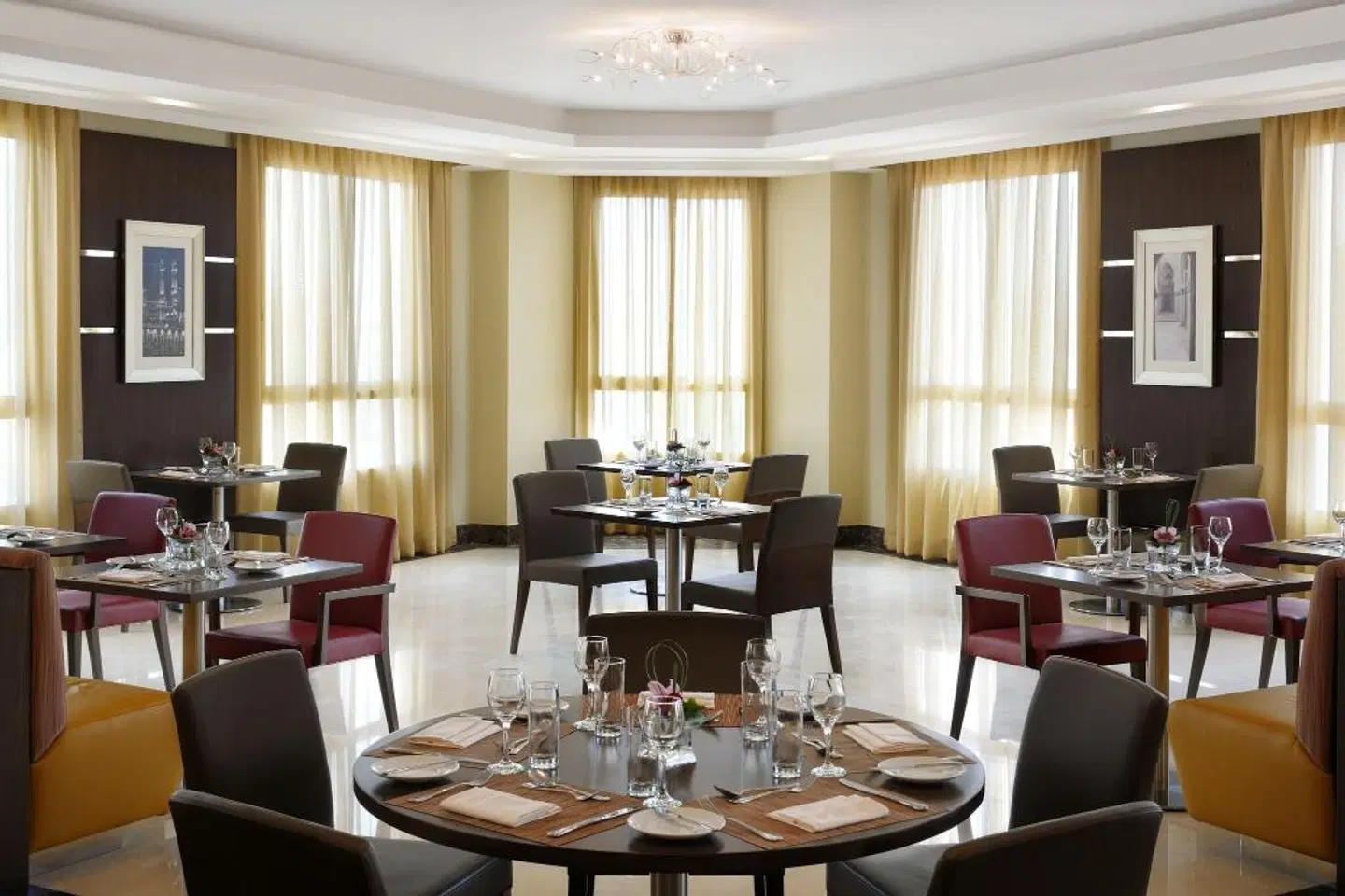 Marriott Executive Apartments Riyadh, Convention Center Restaurant