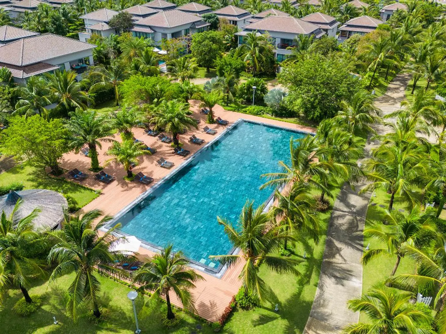 Best Western Premier Sonasea Villas Phu Quoc OUTDOOR_POOL