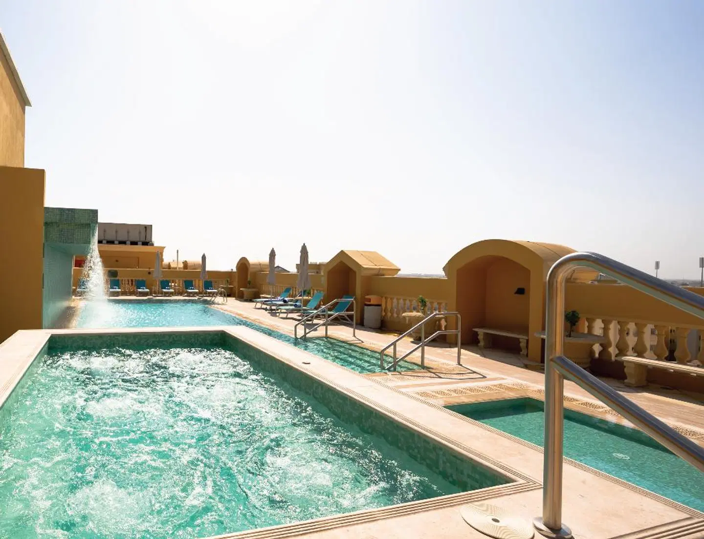 Somerset Al Mansoura Doha OUTDOOR_POOL