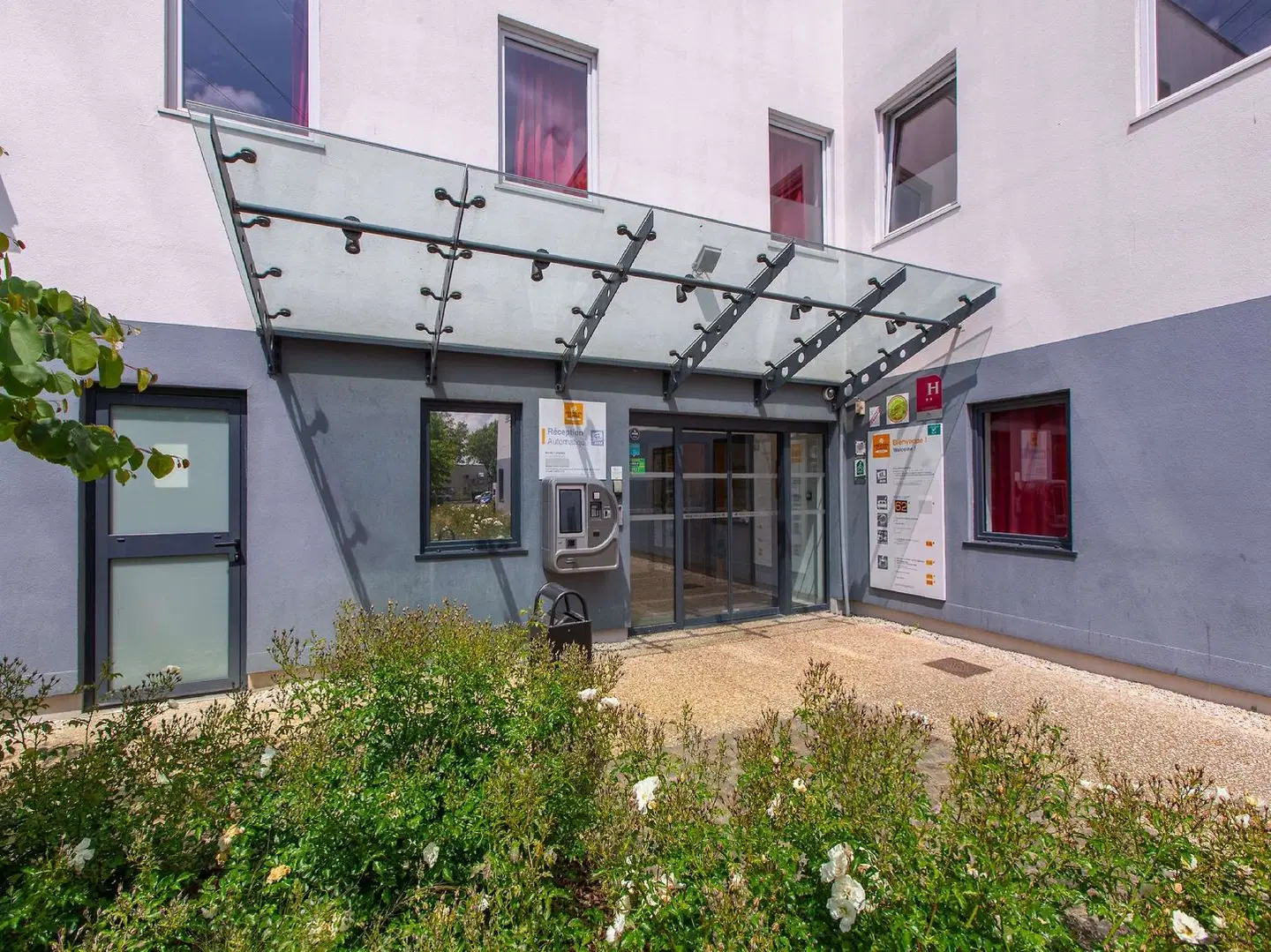 Première Classe Chartres Sud - Barjouville EXTERIOR