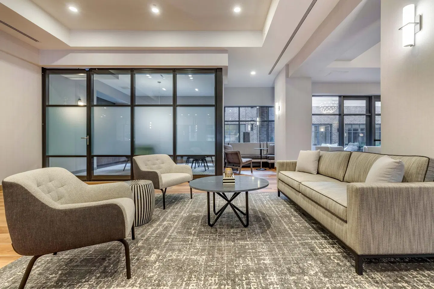 Sheraton Suites Old Town Alexandria LOUNGE_LOBBY