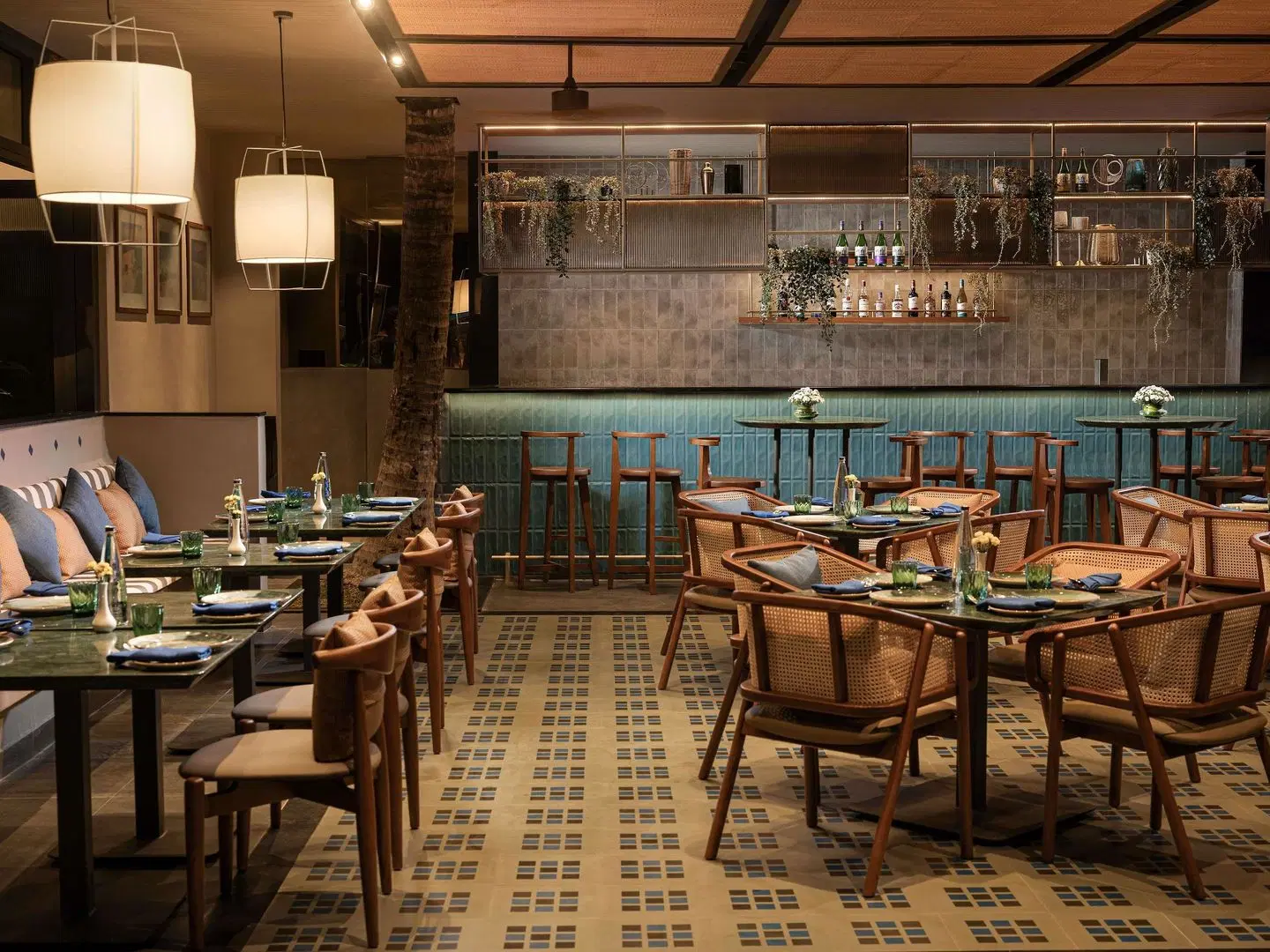 Grand Mercure Bangalore Bar