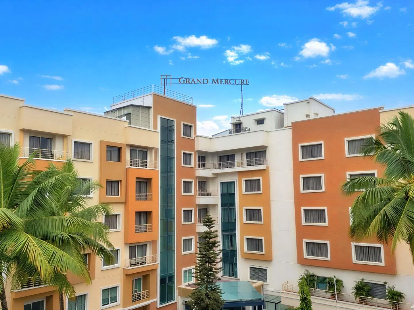 Grand Mercure Bangalore EXTERIOR