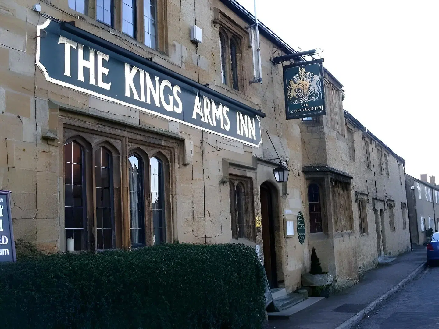 The Kings Arms Inn EXTERIOR