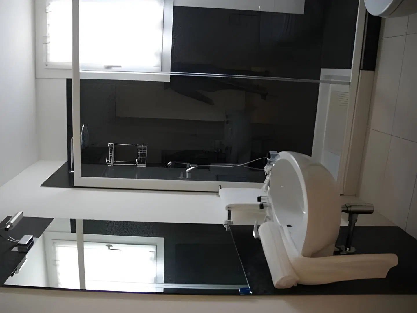 Residence Aprilia Badezimmer