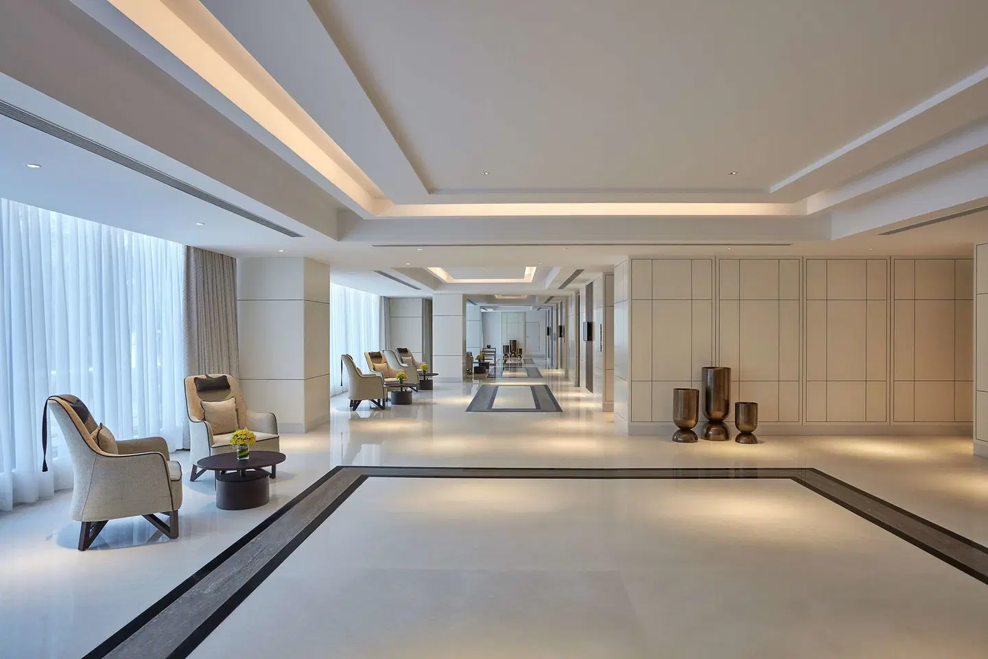 DoubleTree by Hilton Bengaluru Whitefield LOUNGE_LOBBY