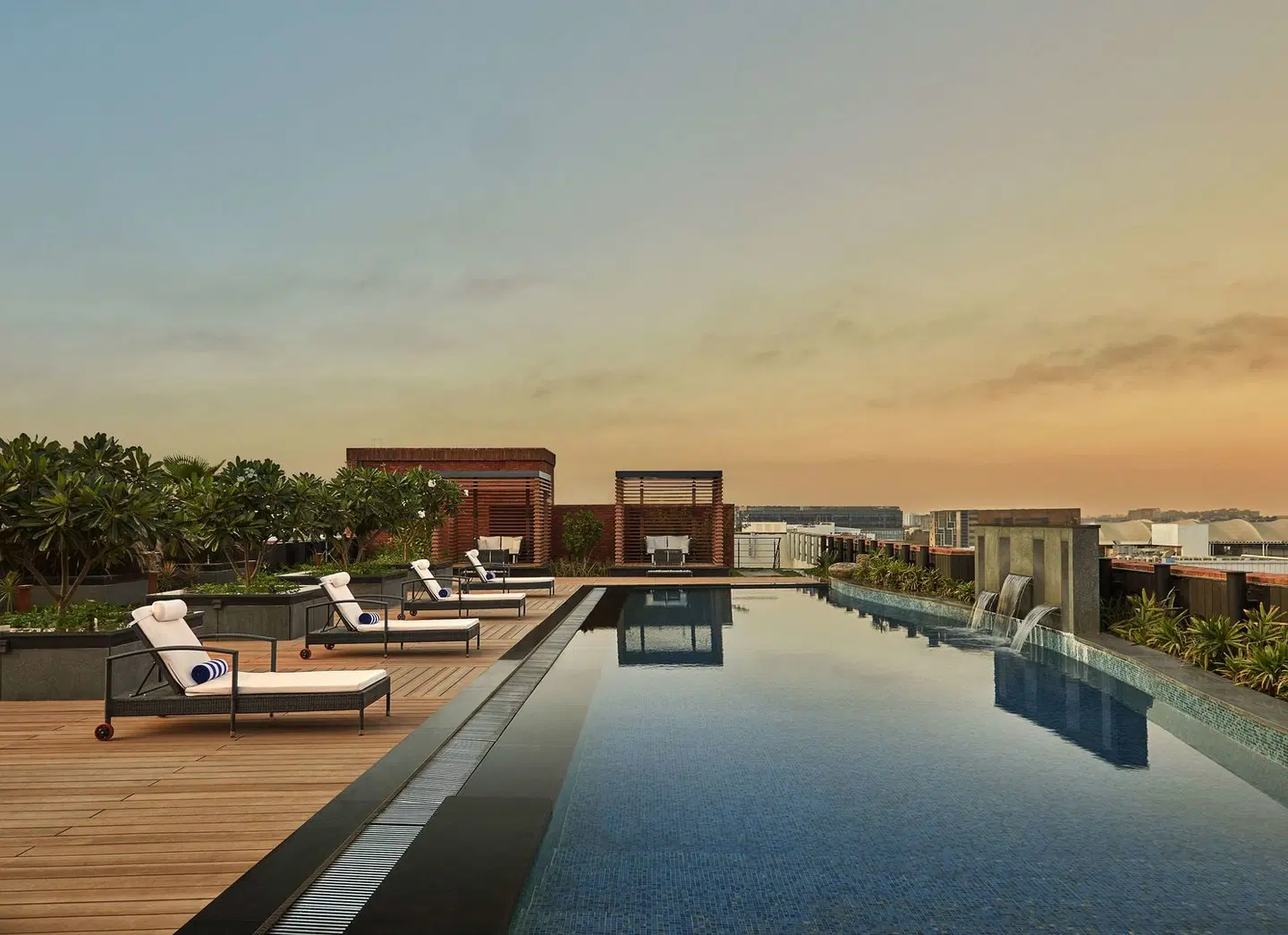 DoubleTree by Hilton Bengaluru Whitefield OUTDOOR_POOL