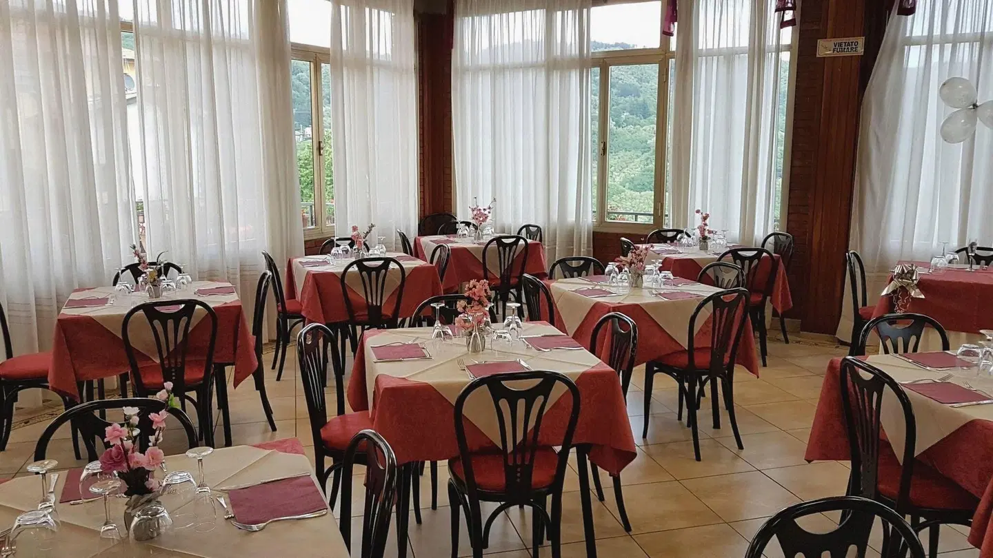 Amelia Dream View Hotel Restaurant